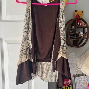 Brown Sleeveless Cardigan with Floral Lace Overlay